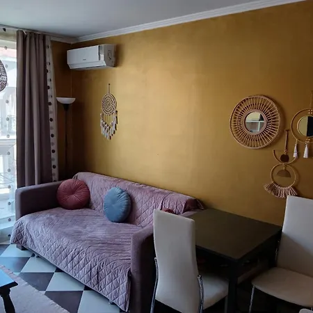 公寓 Golden Hacienda *