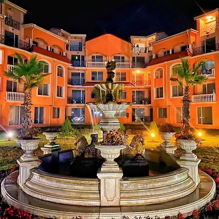 Golden Hacienda Apartment