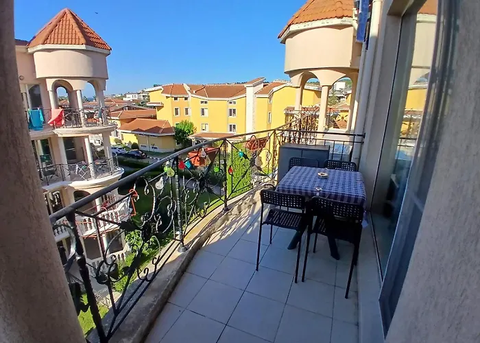 Golden Hacienda * Σωζόπολη